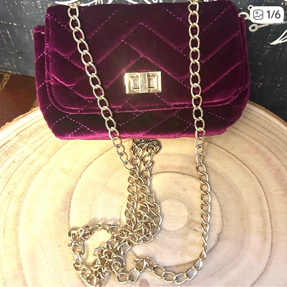 Steve Madden Plum tiny clutch/cross body - Picture 2 of 7